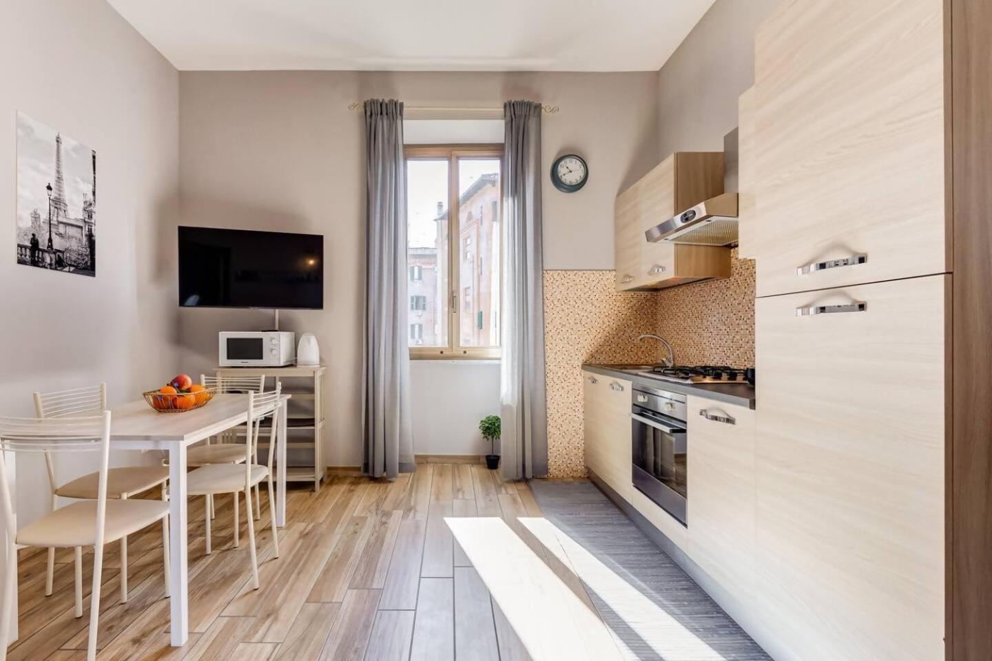 Bright And Spacious 2bdr Appartamento *